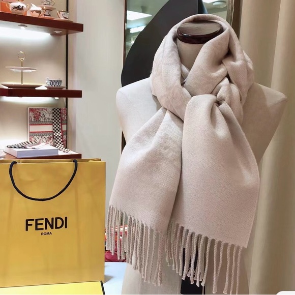 Fendi Cashmere Scarf Brand New - Picture 1 of 3